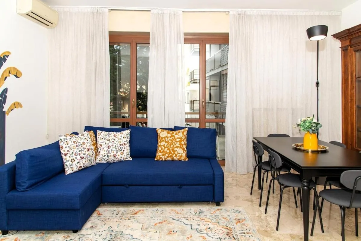 Image 3 of Spacious Apartment Near Bocconi University