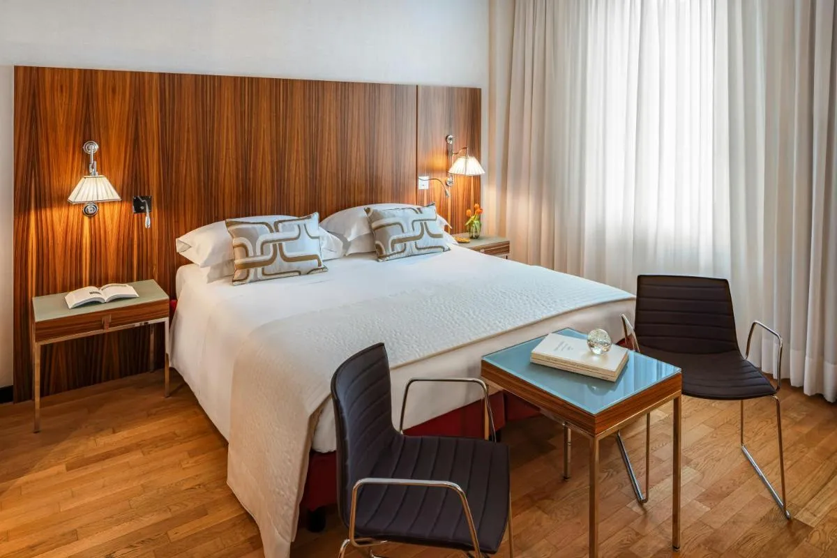 Image 1 of Starhotels Anderson