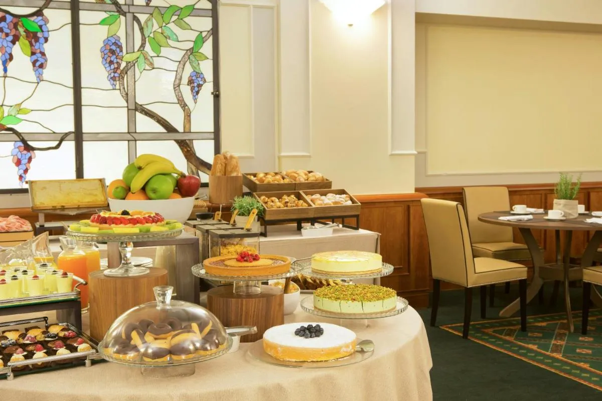 Image 4 of Starhotels Business Palace