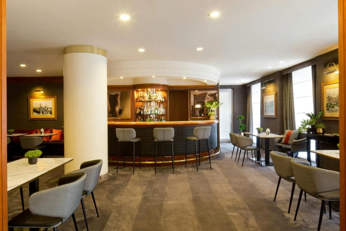 Image 6 of Starhotels Tourist