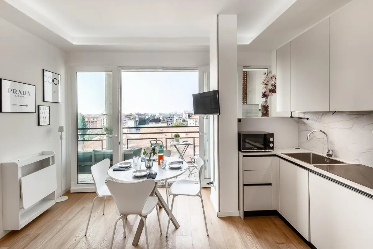 Image 3 of StayEasy Bordighera – Navigli 8th floor terrace