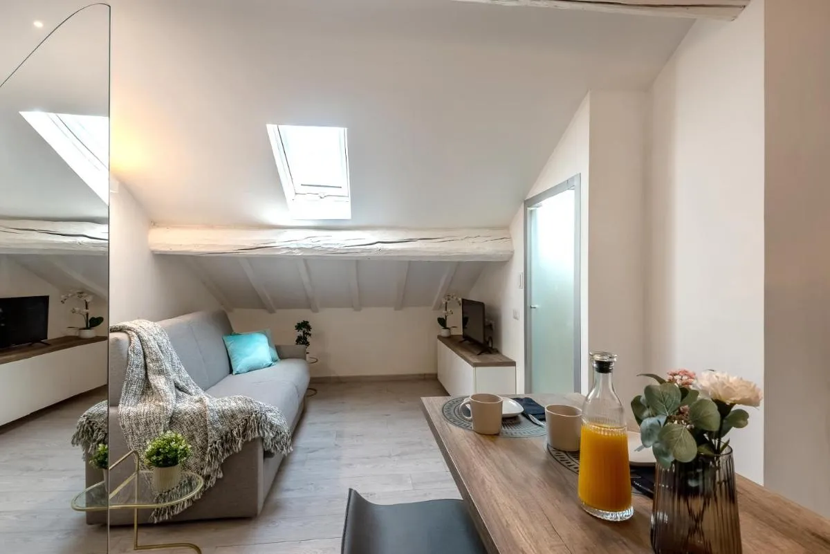 Image 1 of StayEasy Corso Como 9 – Attic studio apartment