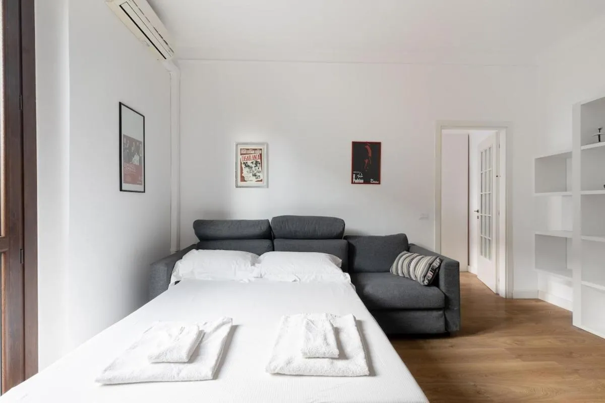 Image 6 of Stendhal Apartment