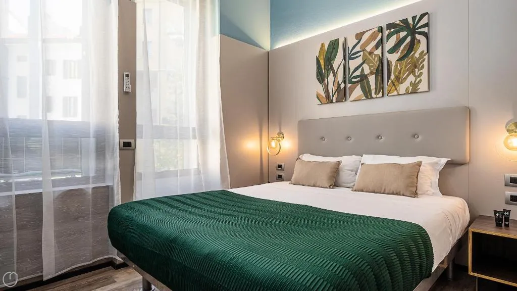 Image of Strategic studio apartment -fully equipped, 5 minutes from Central Station, M2, M3, Airport Shuttle