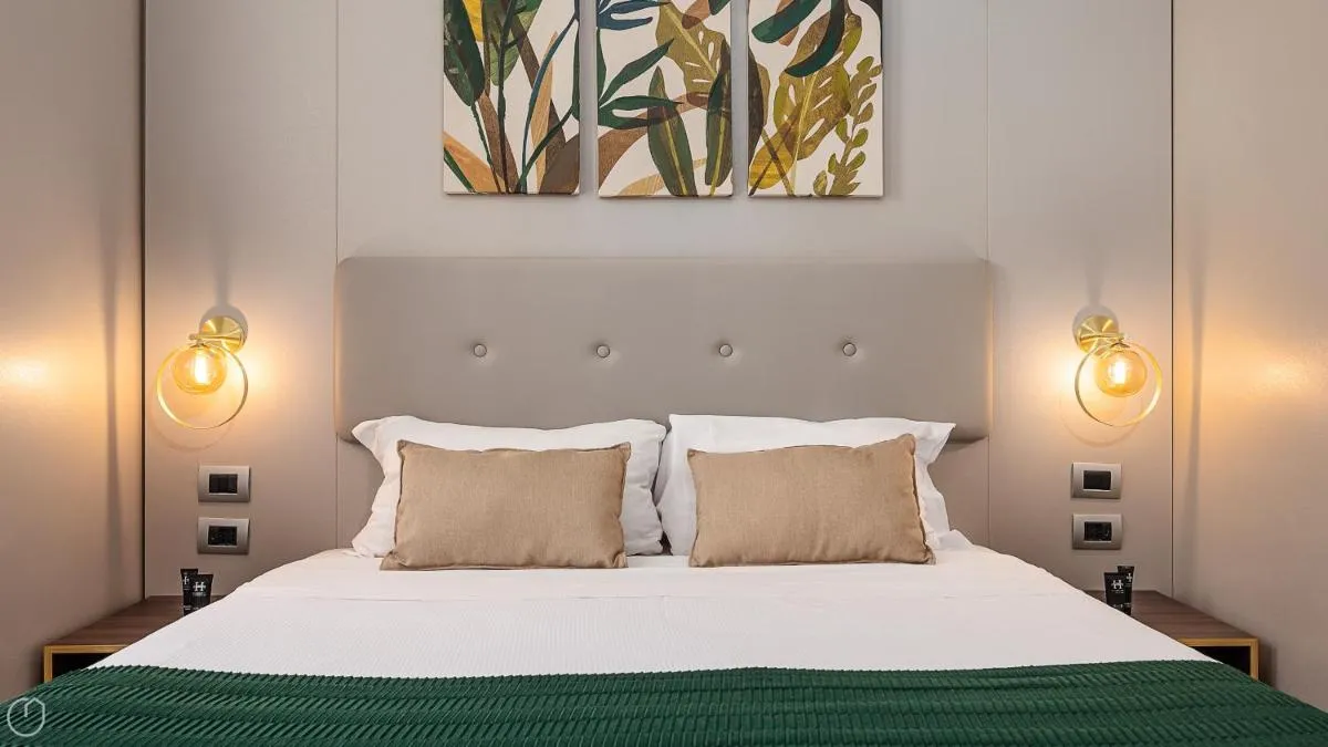 Image 1 of Strategic studio apartment -fully equipped, 5 minutes from Central Station, M2, M3, Airport Shuttle