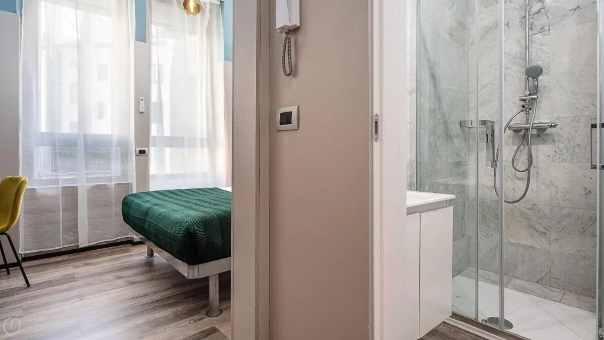 Image 2 of Strategic studio apartment -fully equipped, 5 minutes from Central Station, M2, M3, Airport Shuttle