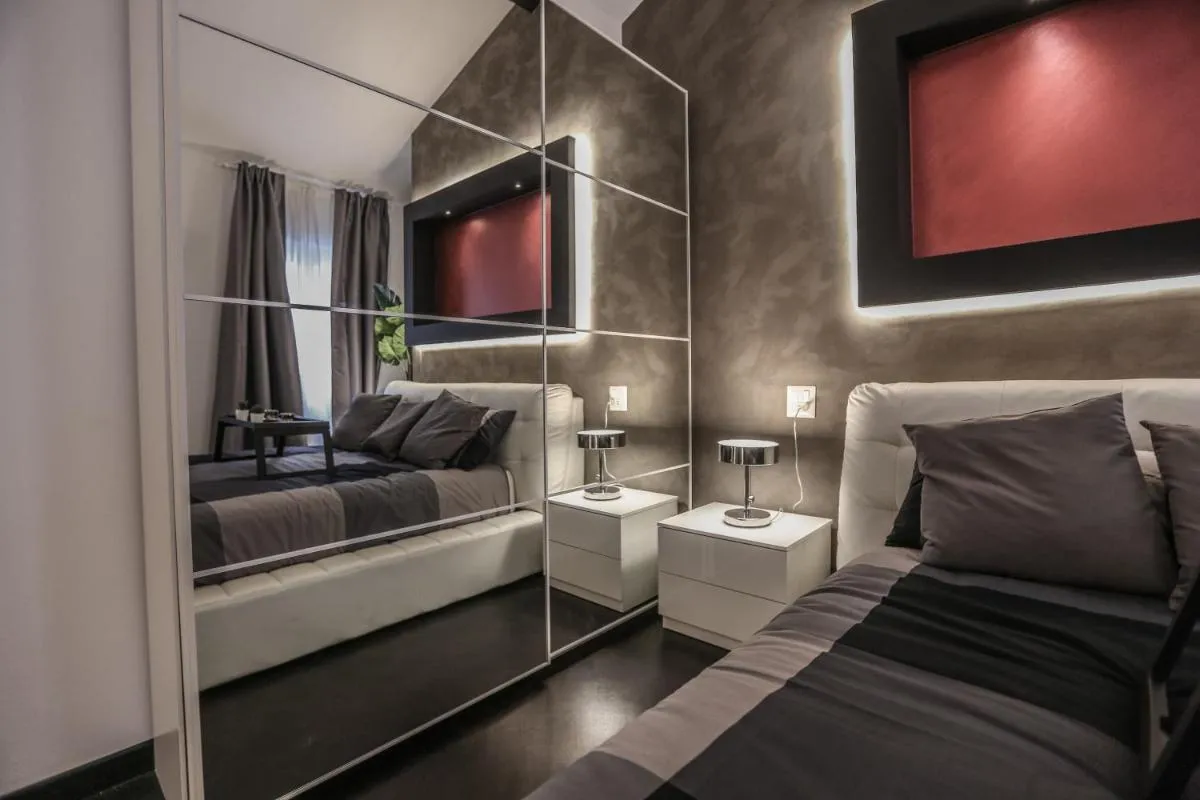 Image 1 of Stylish Apartment Near Duomo
