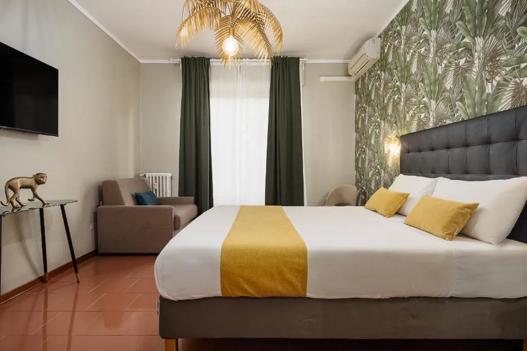 Image of Stylish two-Bedroom apartment near Fiera Milano exhibition area just minutes from Wagner Metro Station Red Line M1