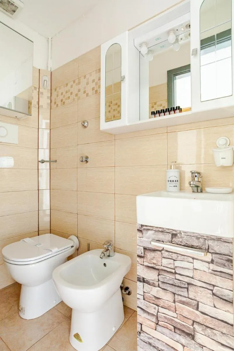 Image 6 of Suite Casati modern two-room apartment Corso Buenos Aires