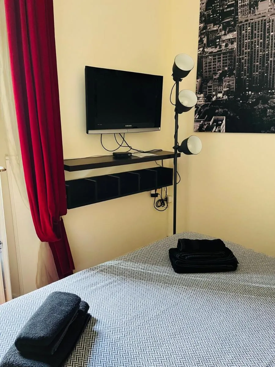 Image 4 of Suite Isola
