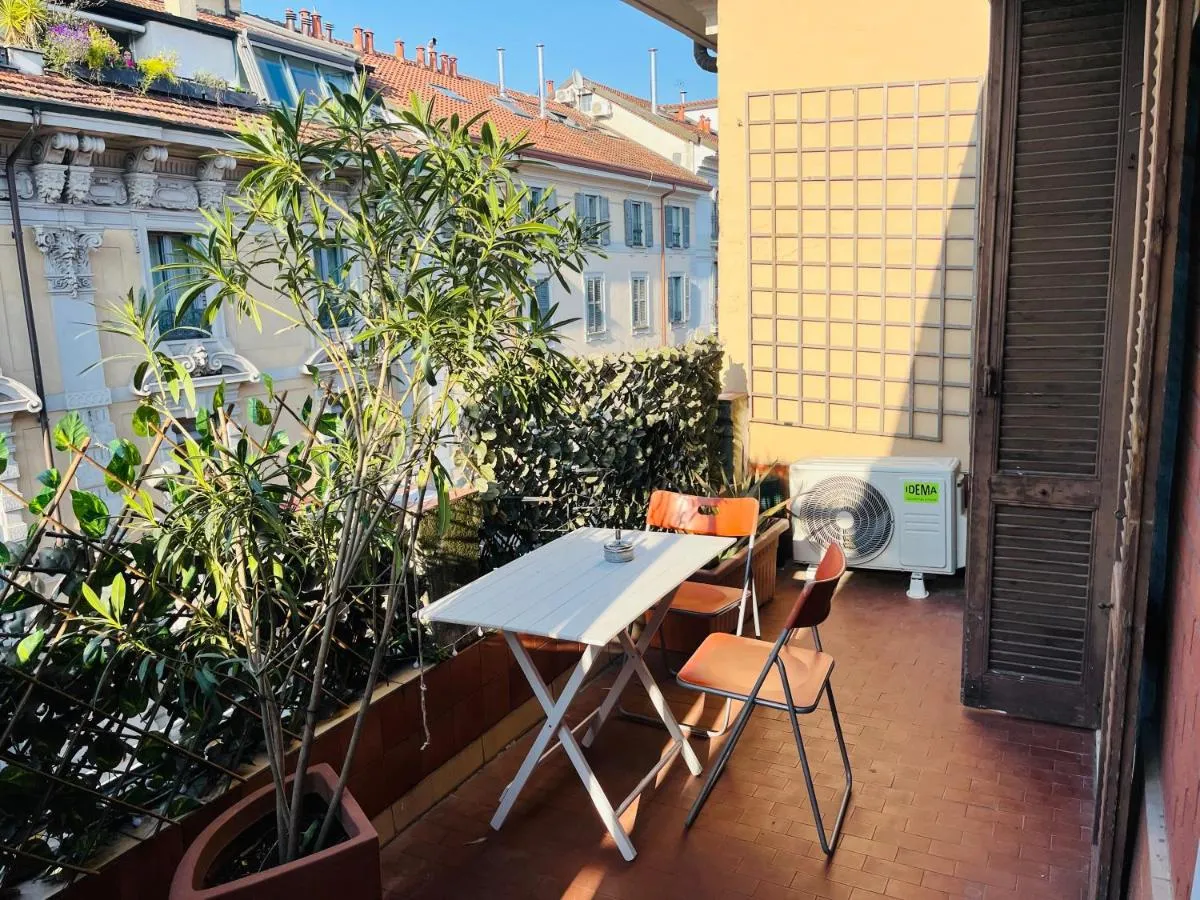 Image 2 of Suite con terrazzo