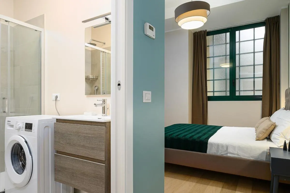 Image 4 of Suites in Porta Garibaldi & Chinatown – City Center well connected