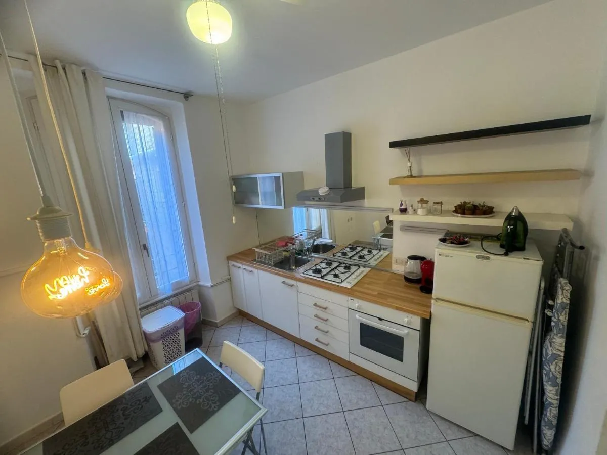 Image 3 of Sunny House