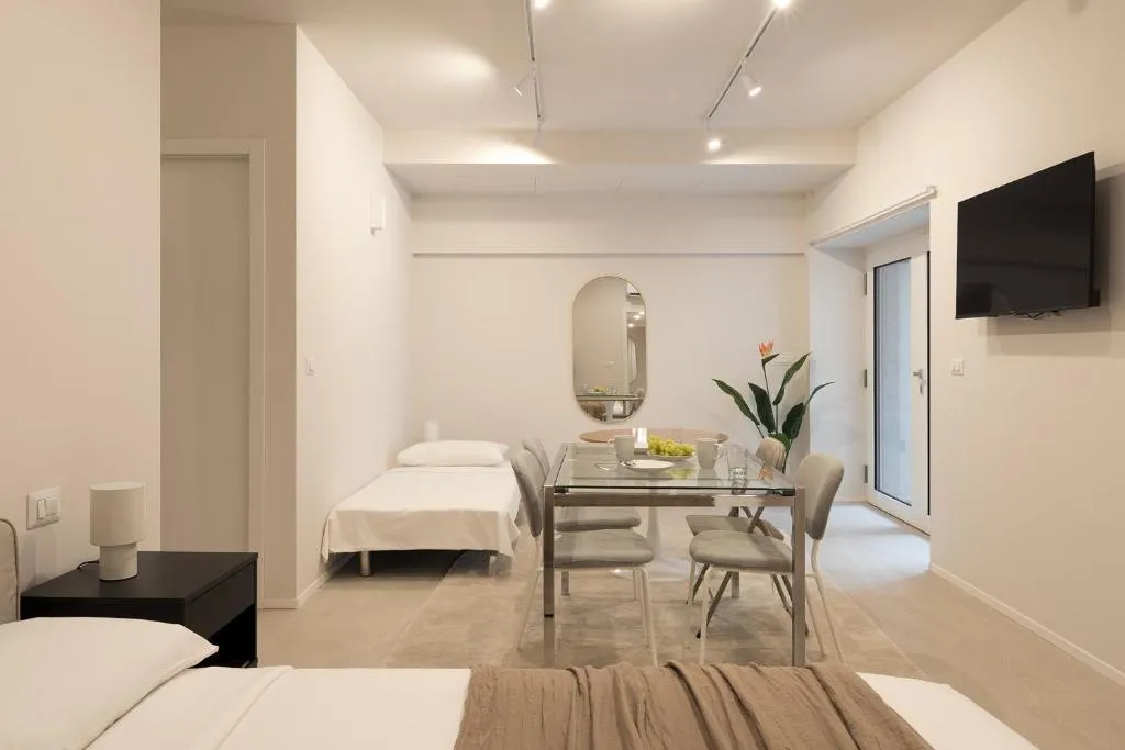 Image of Sweet Dreams Apartments – Near Center – M4