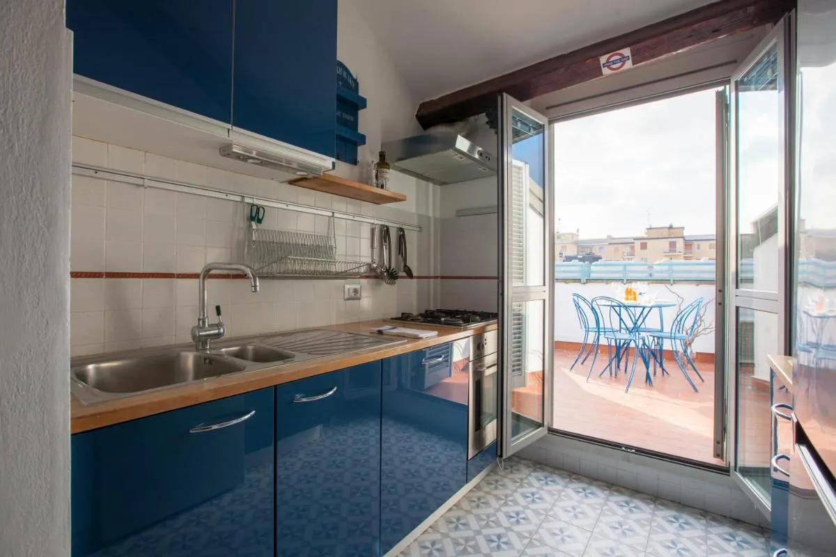 Image 3 of The Cosy Terrace of Milano- Via Sardegna