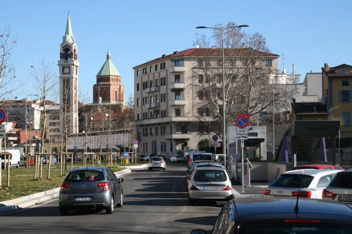Image 5 of Tiffany Rooms