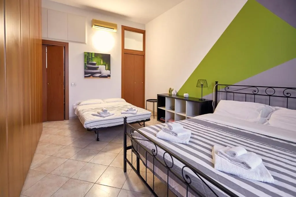 Image of Tortona Design Flat