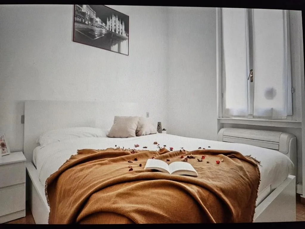 Image of Two-room apartment San Babila Milan