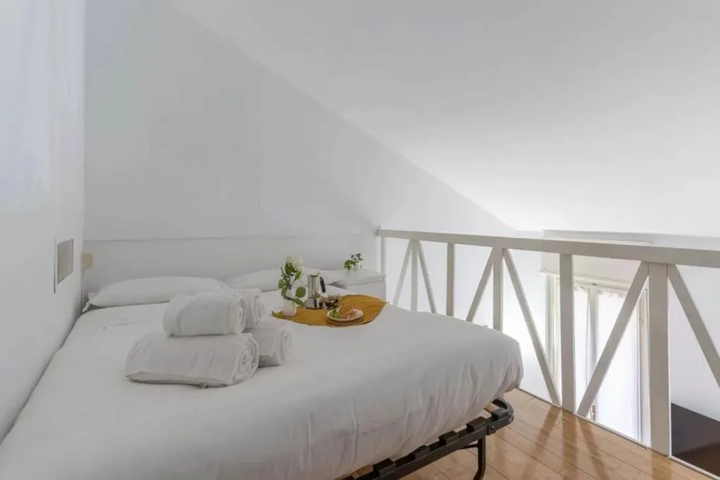 Image 1 of Two-room apartment San Babila Milan
