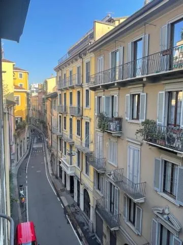 Image 5 of Two-room apartment San Babila Milan