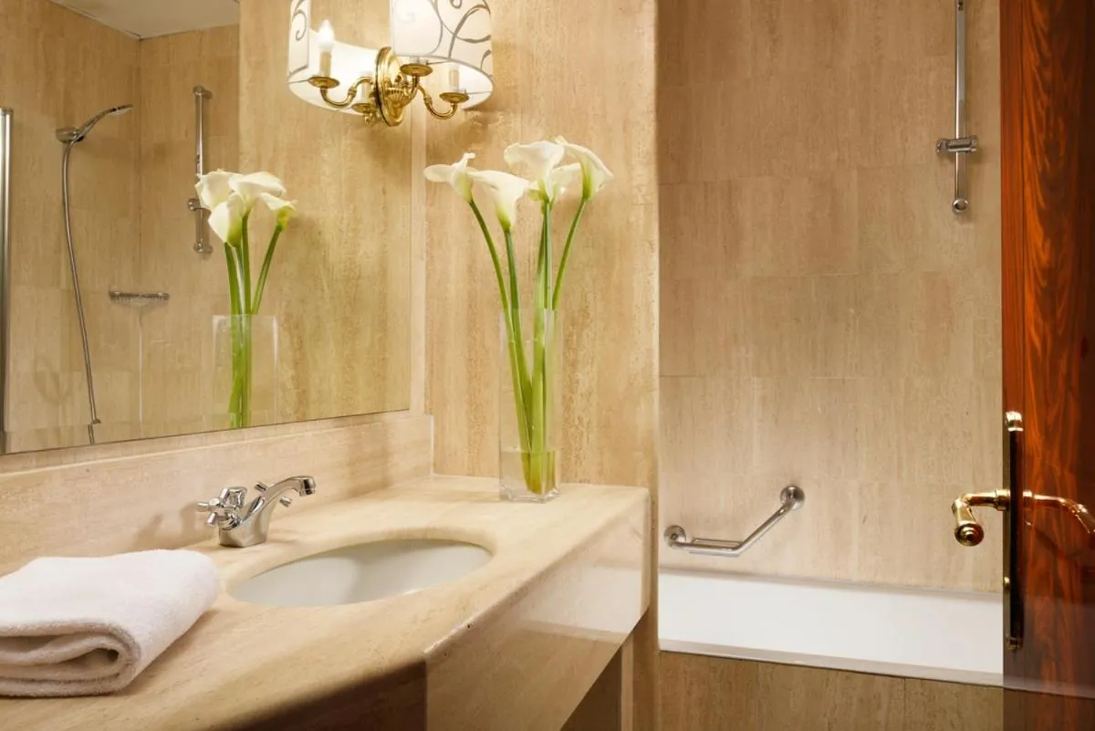 Image 2 of UNA Hotels Scandinavia Milano