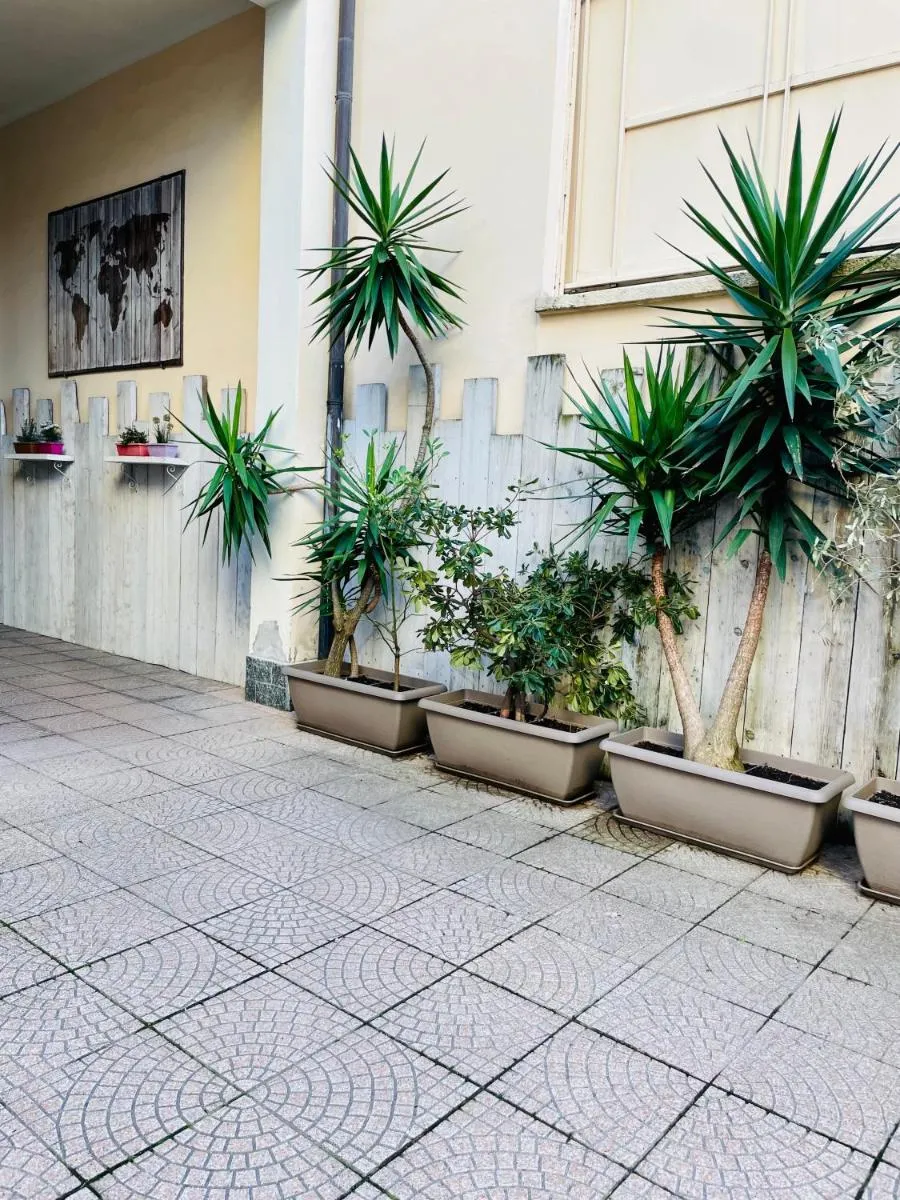 Image 1 of Via Padova 165