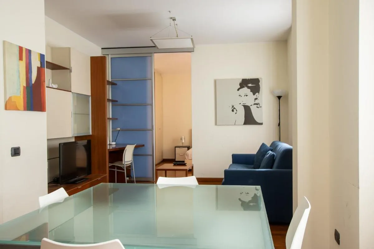 Image 4 of Via dei Fabbri Michelangelo Apartment – Central Milan – Milan-Cortina 2026 Olympics – Milan Design Week 2026