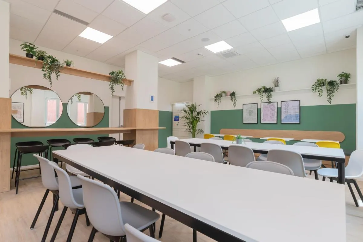 Image 6 of Well-located Campus Rooms Near City Park