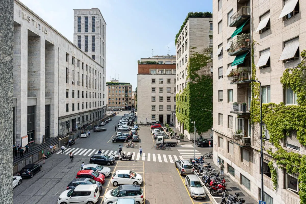 Image 5 of Wide and Bright two bedroom apartment- Via Freguglia