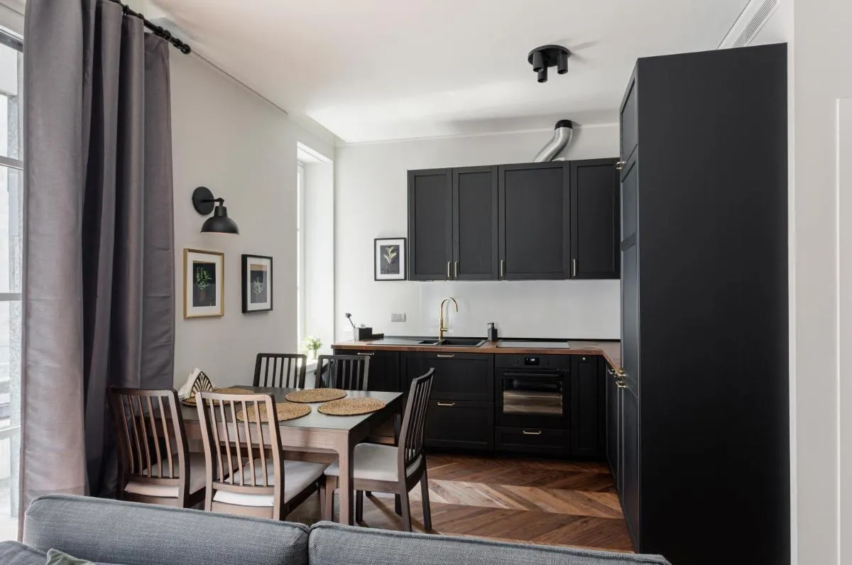 Image 3 of Wide and Bright two bedroom apartment- Via Freguglia