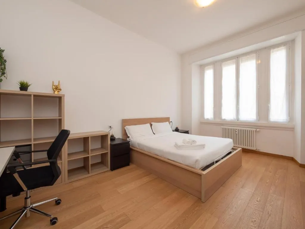 Image of Xenia Milano – 3 rooms apt in Via Ugo Bassi 23