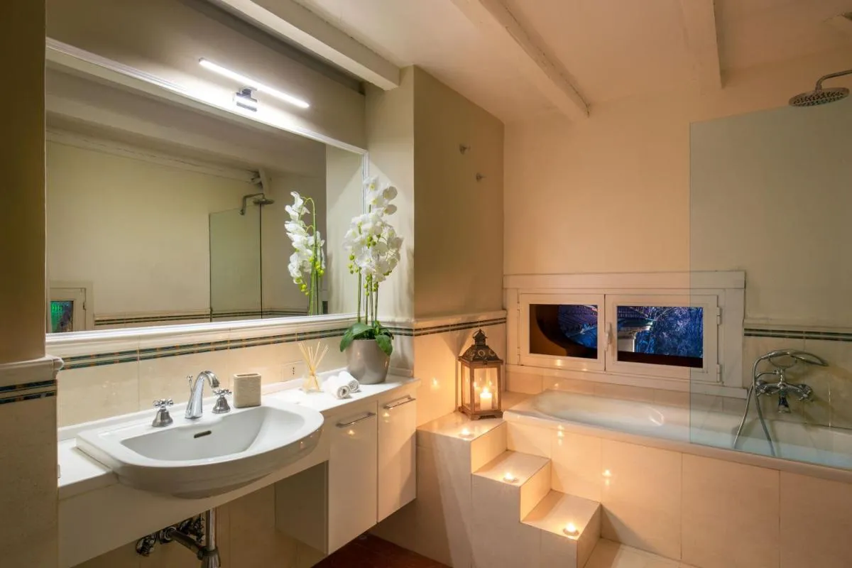 Image 2 of Zaha Apartment in Milan