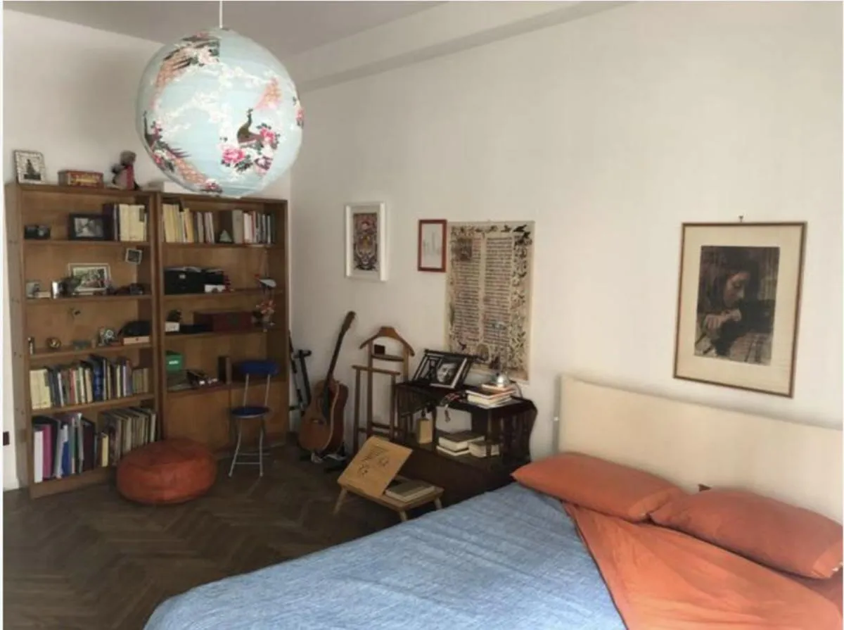 Image 4 of camera in via Tolstoi