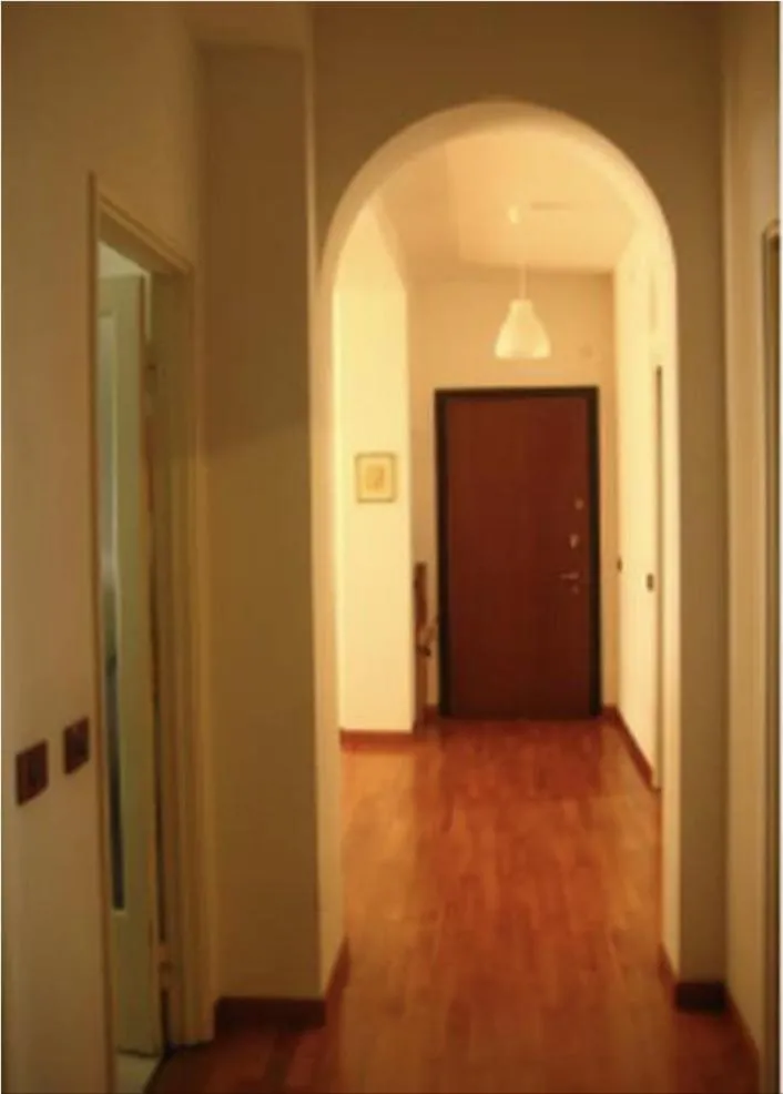 Image 6 of camera in via Tolstoi