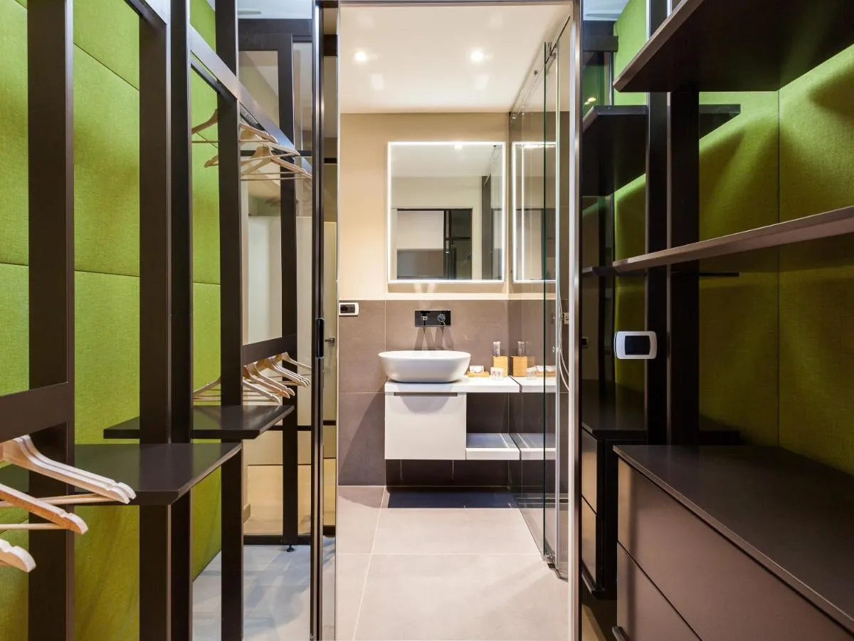 Image 2 of easyhomes-Duomo Suites & Apartments
