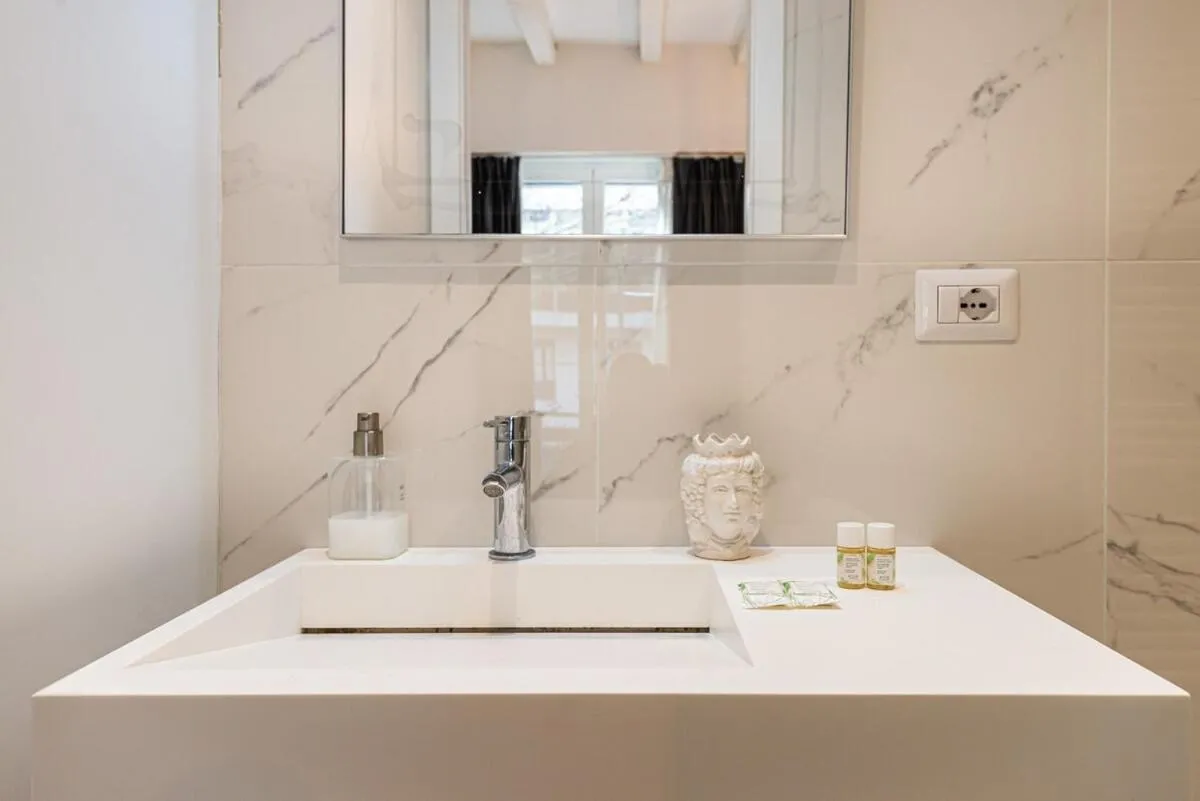 Image 2 of ht maison montenero